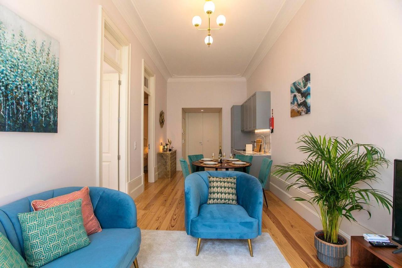 Lovelystay - 2Br Flat With Ac In Duque De Loule Порто Екстериор снимка